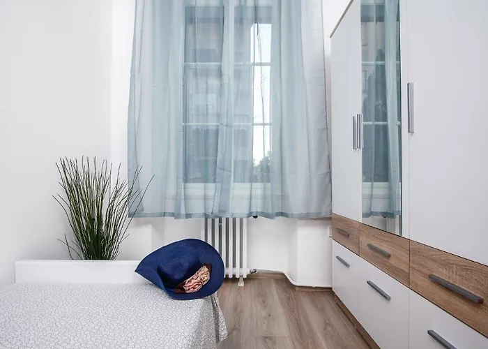 Kensi*** * プーラ